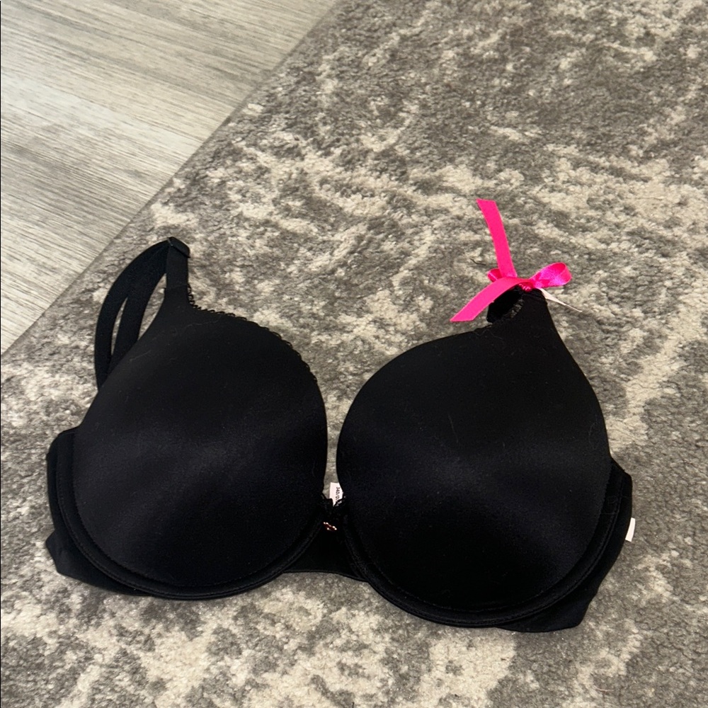 Victoria's Secret Black Bra with Pink Bow